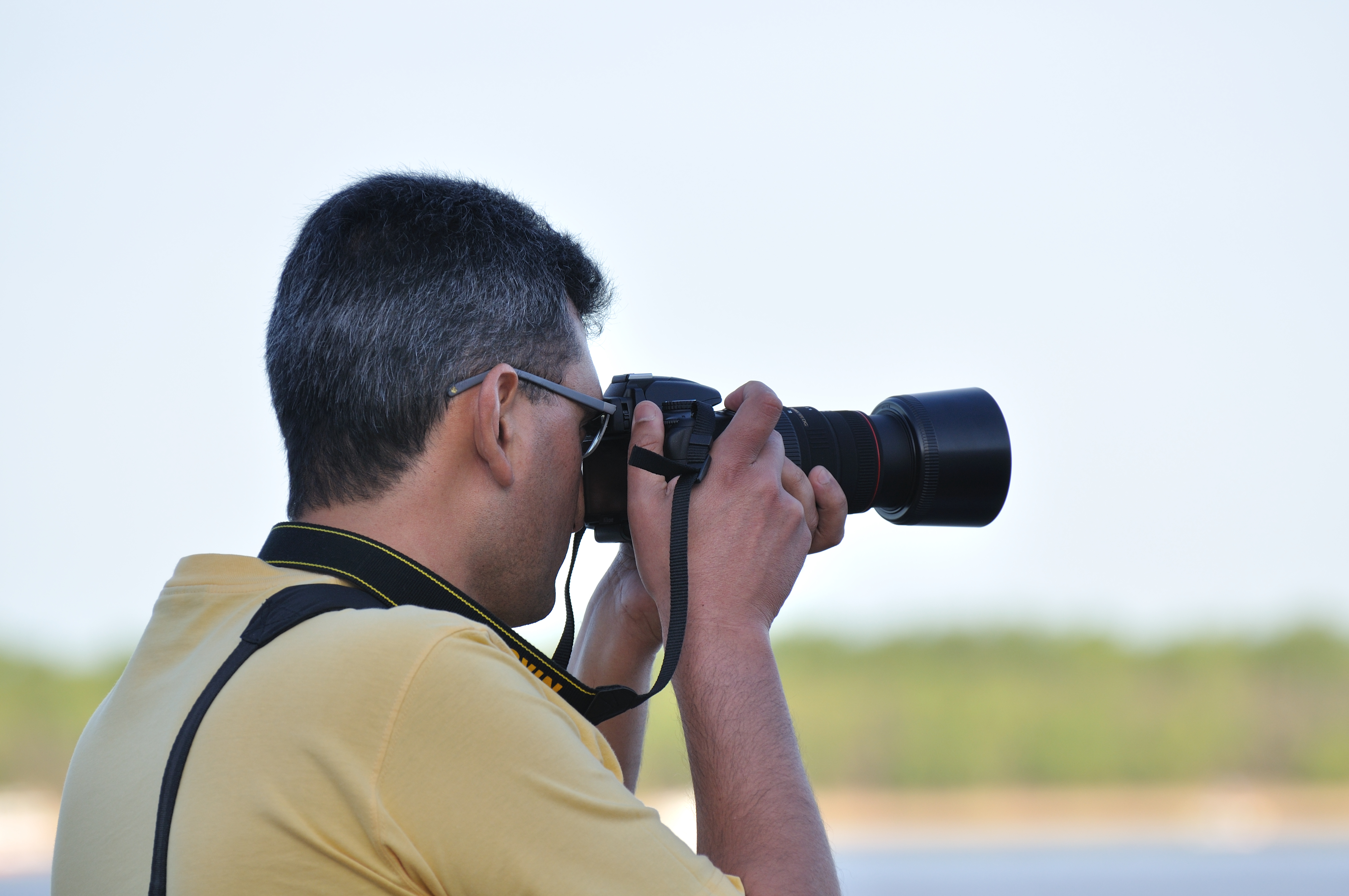 Diego apuntando lejos con su 70-300mm