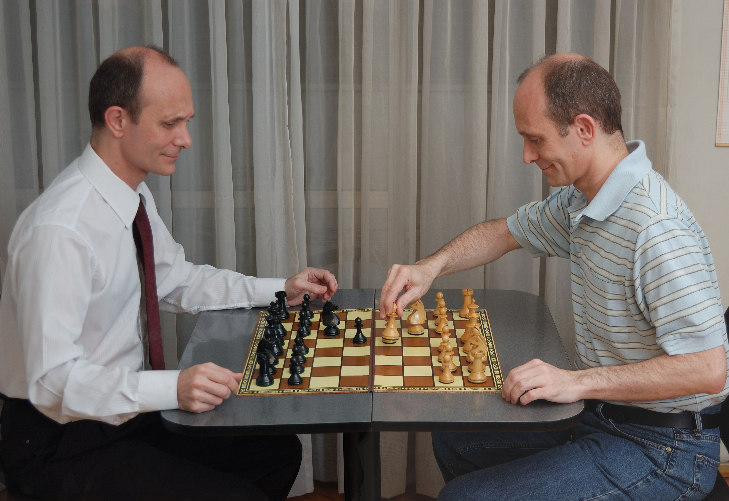 Duelo de ajedrez (versión en colores)