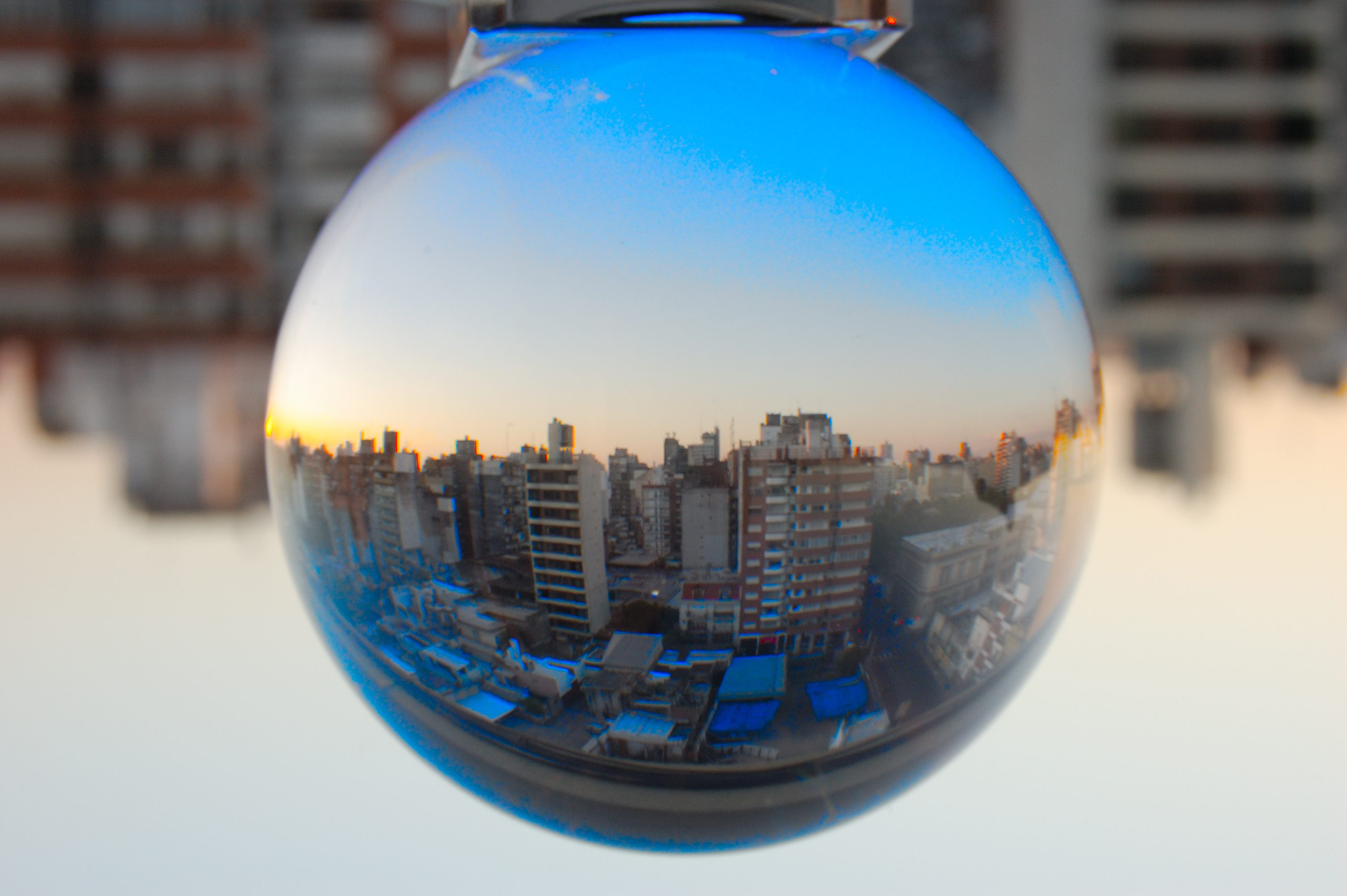 La esfera urbana (invertida)
