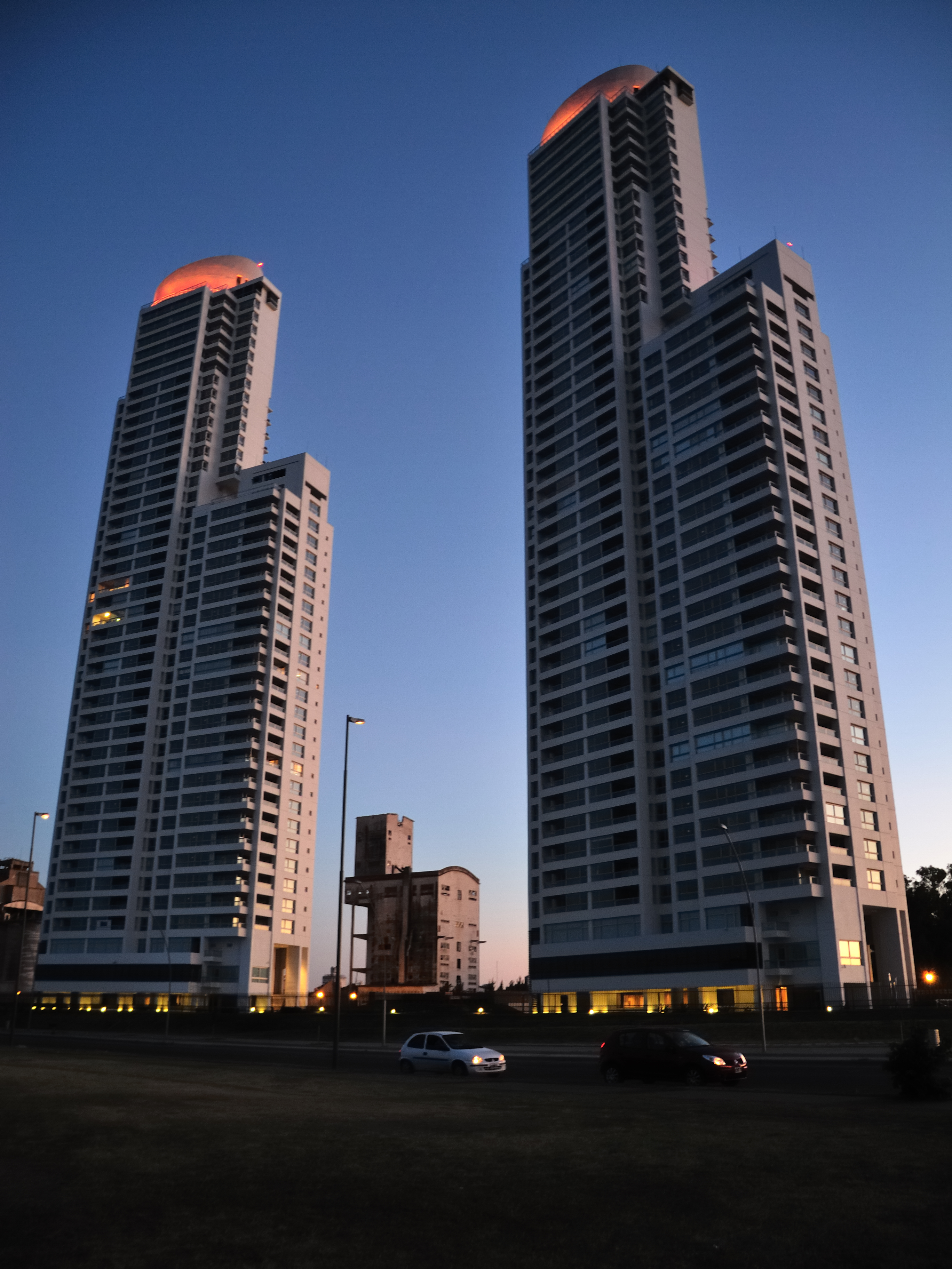 Las torres Dolphin Guaraní (3)