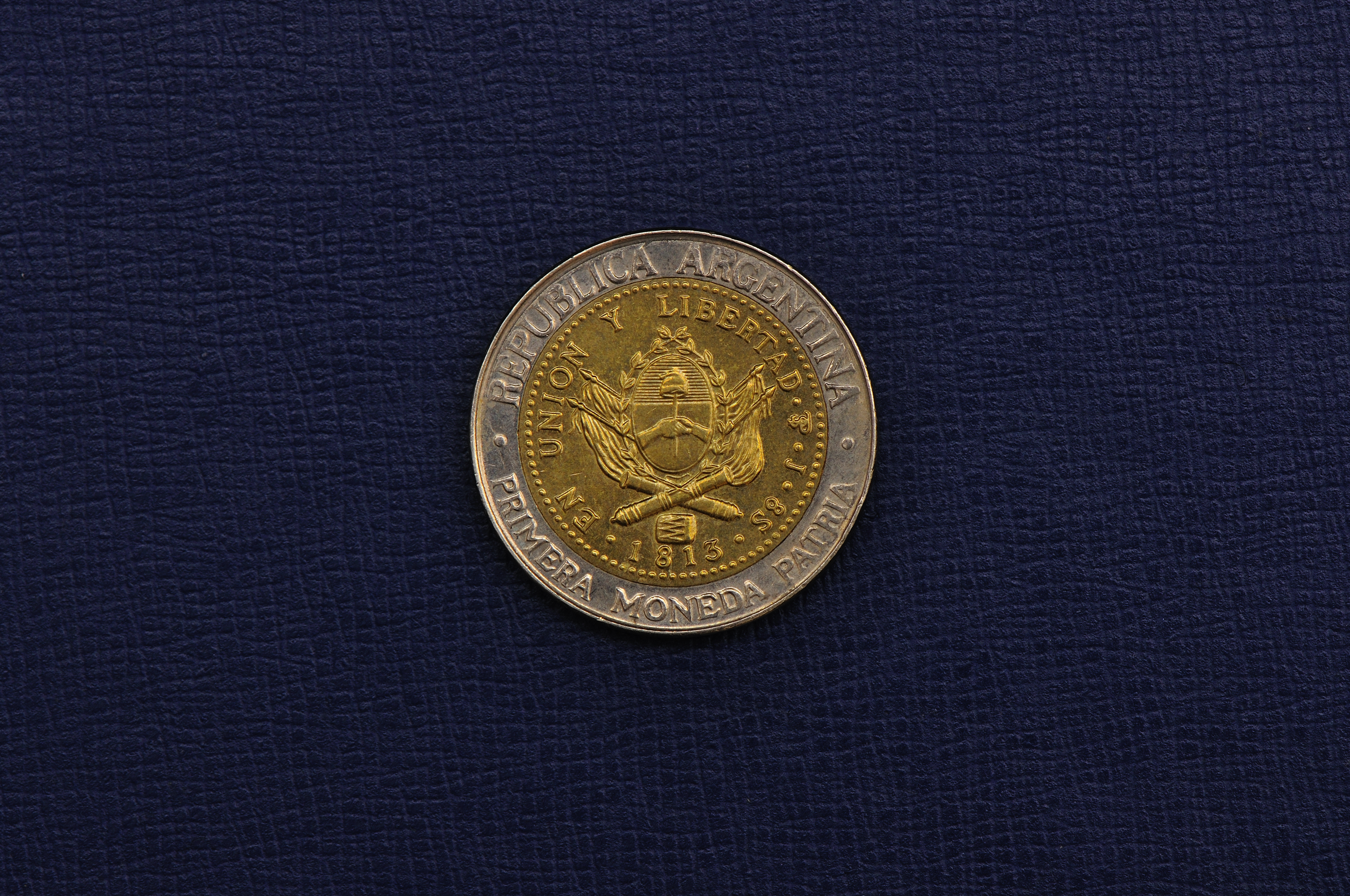Moned de un peso (cruz)