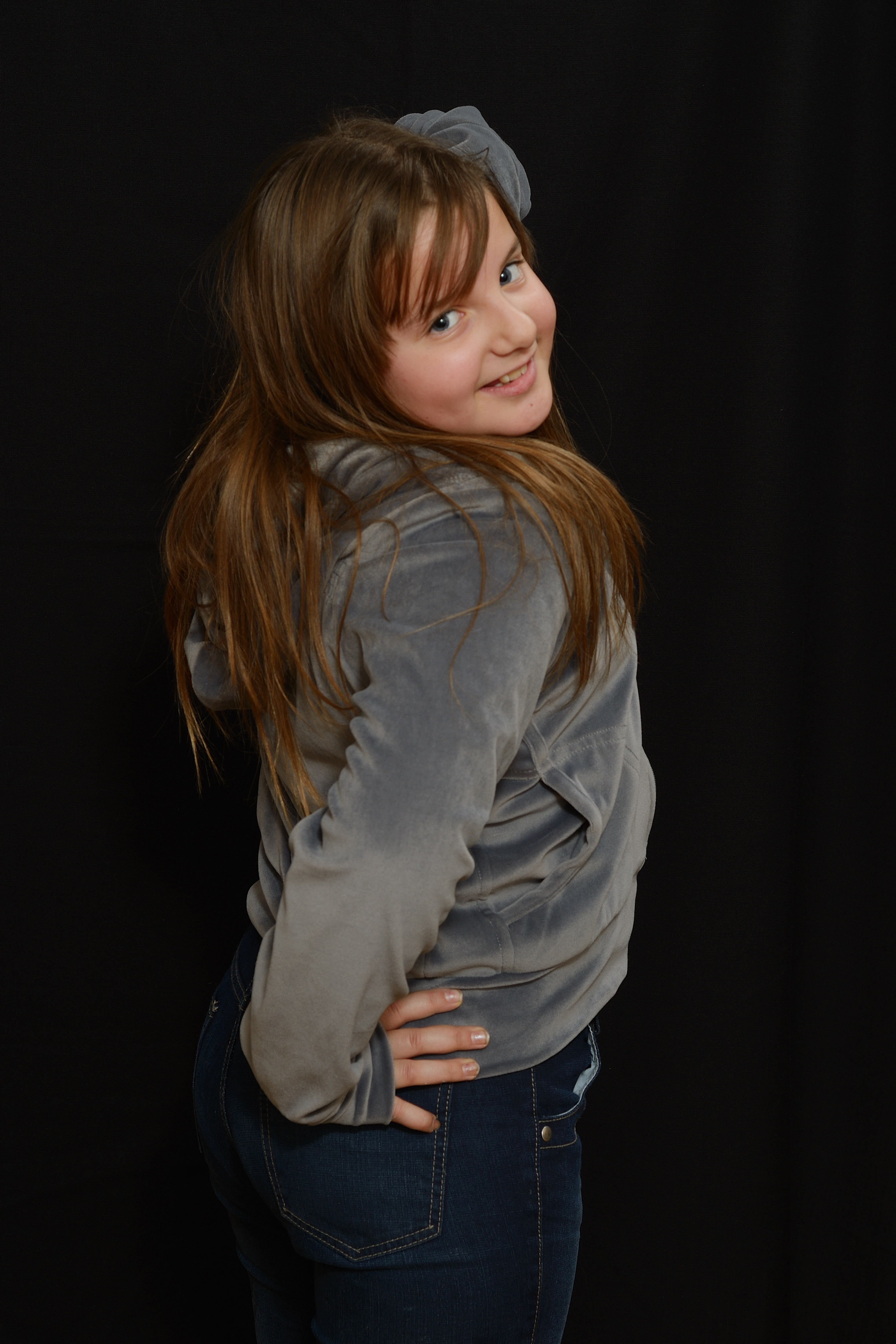 Valentina posando