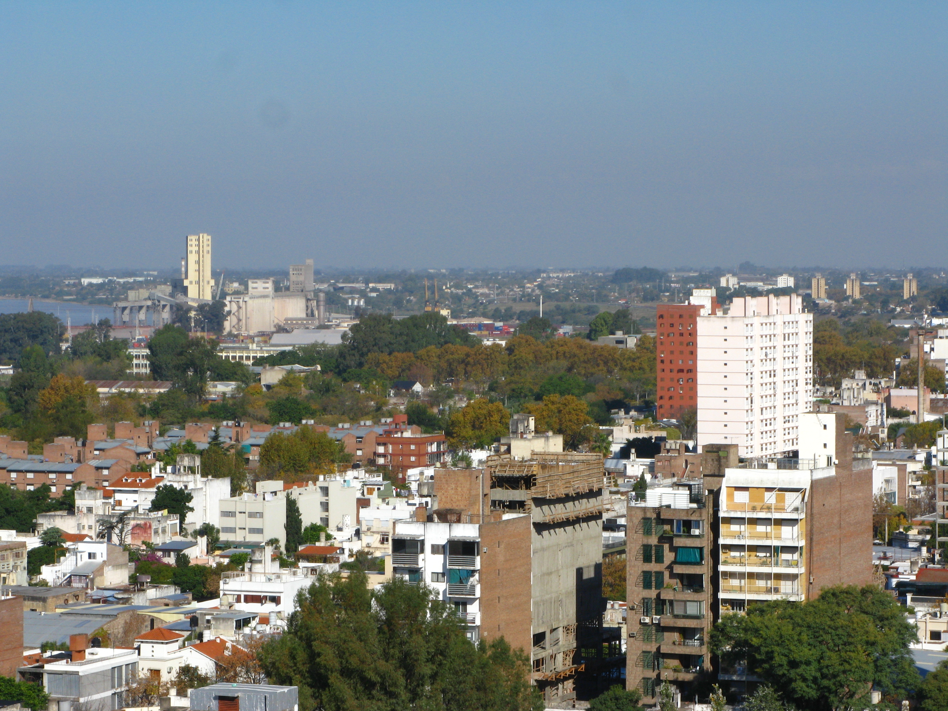 Vista de Rosario desde un edificio de la calle Colón
