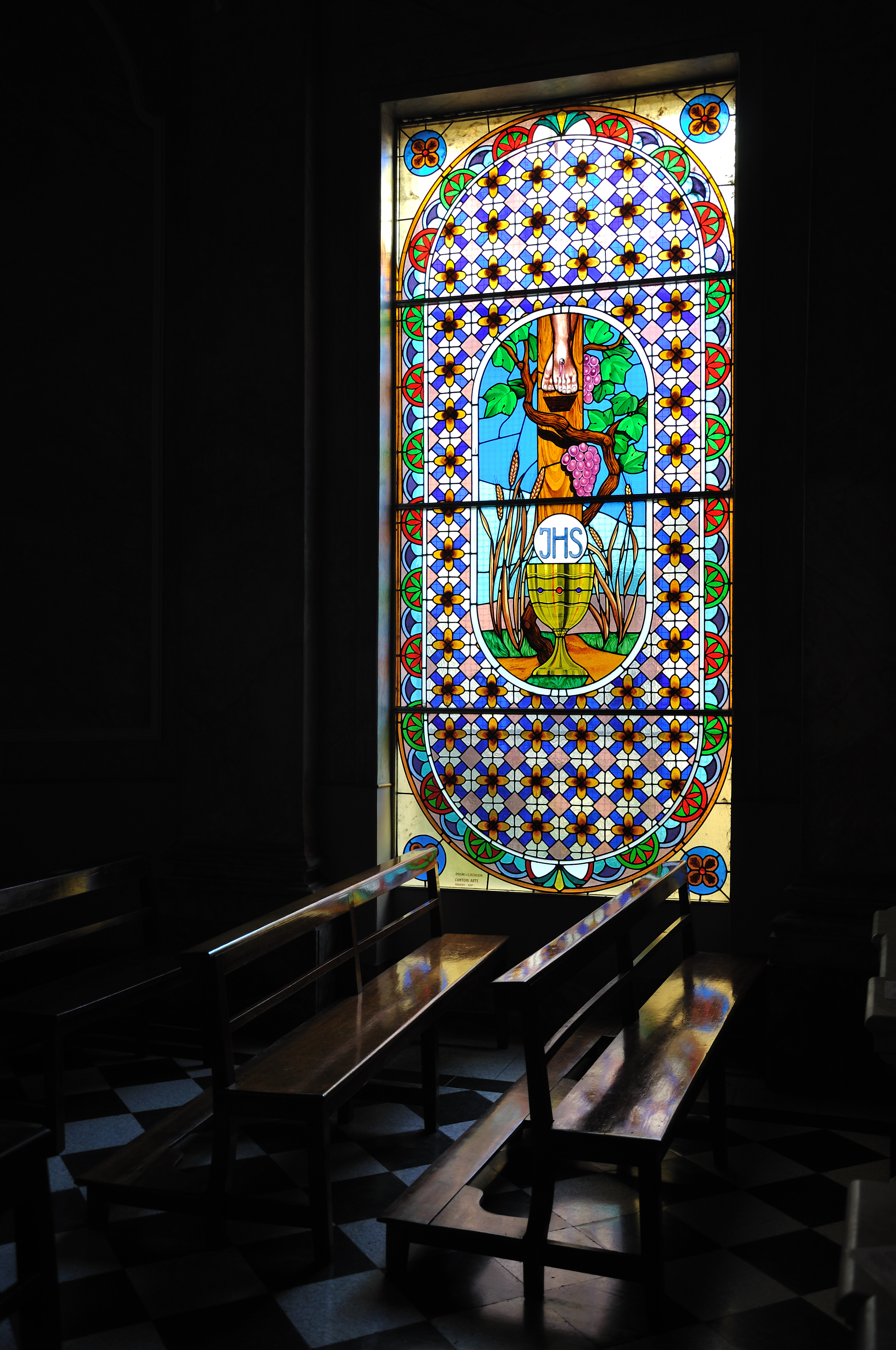Vitral de una capillita de la Catedral de Rosario